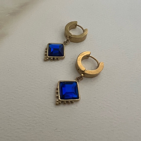 Elegant Gold Delicate Earrings - Minimalist Chic Earrings - Glam Boho Earrings - Picture 3 of 12